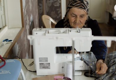 გაიცანით ხეირან რასულყიზი, უხუცესი მკერავი სოფელ ყარაჯლიდან