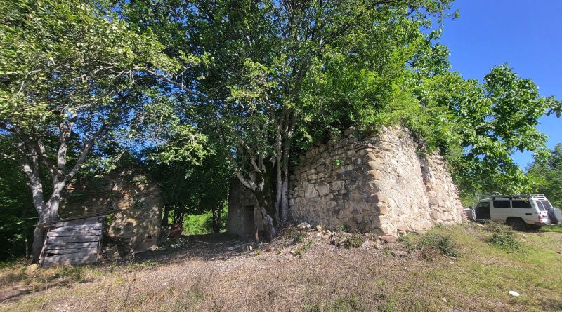 ღვთისმშობლის და მთავარანგელოზის ეკლესიათა კომპლექსი სოფელ ჩალაუბანში